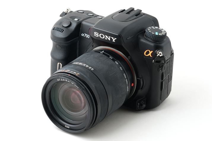 M҂LA\j[̃fW^჌tJu700vB2007N̂ȂÂfł