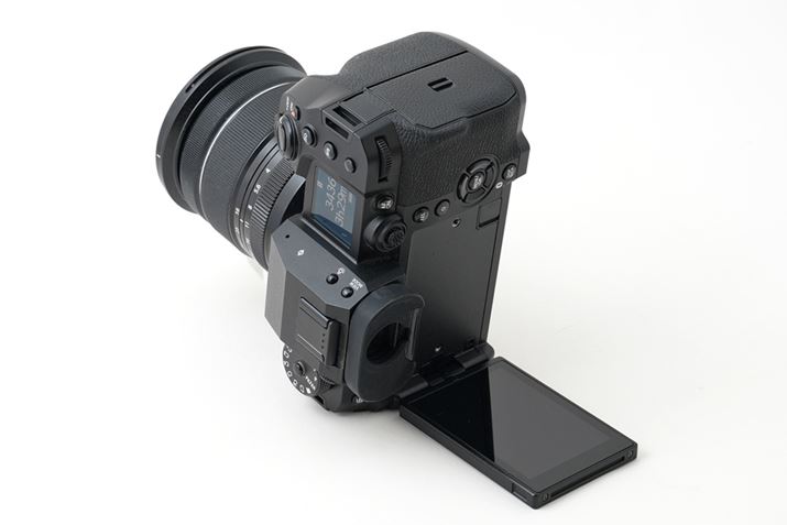 cʒuł̃nC/[AOBeeՂɂł̂A㉺`gɂȂoAOj^[̑傫ȓ