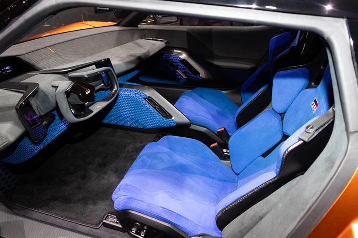 Fmۂ邽߂ɃCpl͒ႭzuBX|[csɏ̑j[pbh͐VӏŃfUCĂ̂I