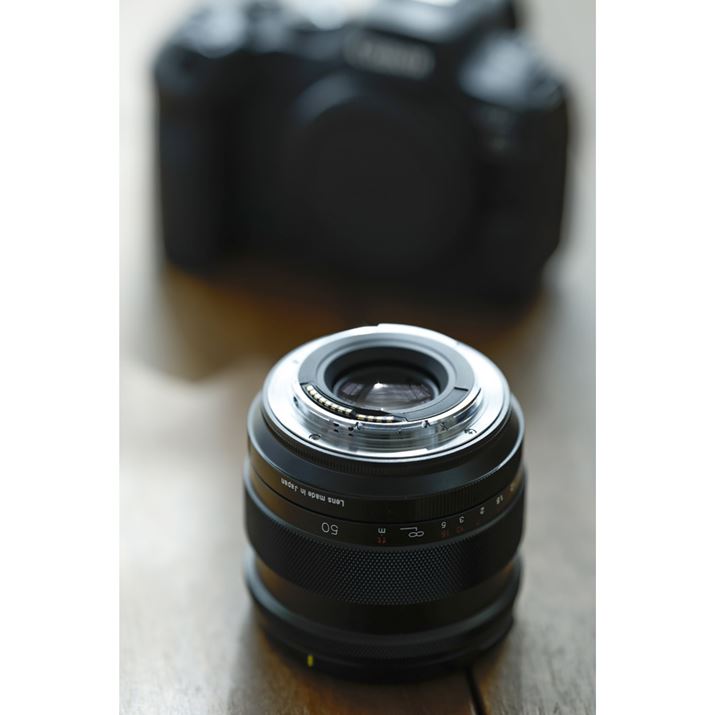 Lm̃CZX󂯂YŁAY}Egɓdqړ_𓋍ڂĂ܂