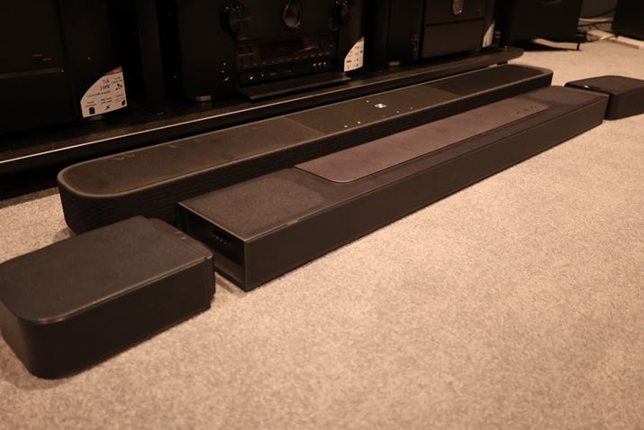 ɗpӂꂽJBLuBAR 1000viOjƃ[nCU[uAMBEO Soundbar | Plusvij