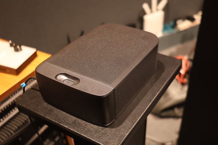 ł̓TEhiAjXs[J[Xs[J[X^hɍڂAʒuɒuĂ