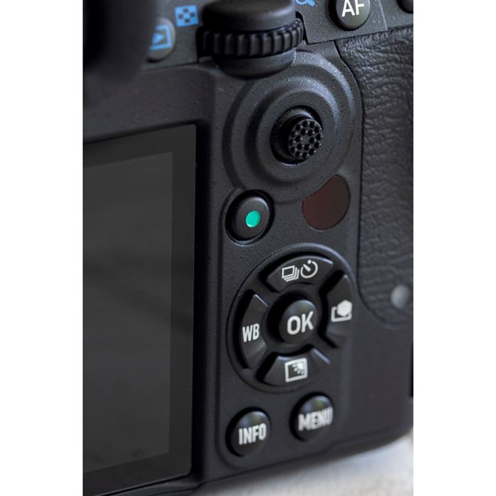 ƂĂ֗ȁuAhoXh[hvłAǂ̃[hŎBĂ̂Ă܂ƂccBA΂̃{^ŁAŏ̘Io[h֊ȒPɖ߂Ƃł܂B̂̑쐫悭lĂ܂