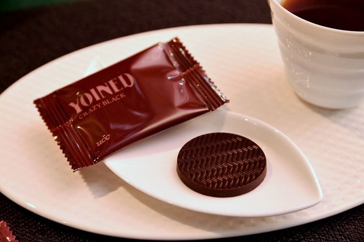 uCRAZY BLACKvBuMELLOW BROWNvr^[ARgXg