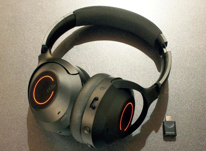 uCreative Zen Hybrid Pro Classicṽwbhz{̂LE AudioΉBluetoothgX~b^[B̃{^ɂ͏ꂪKv낤 