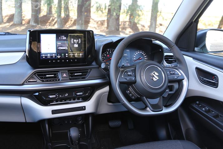 V^uXCtgvł́AZ^[fBXvCGAR[o[AGARplȂǂhCo[8xXĂi^5xjBɂāAhCo[fBXvCGARȂǂ𑀍삵₷ȂĂ