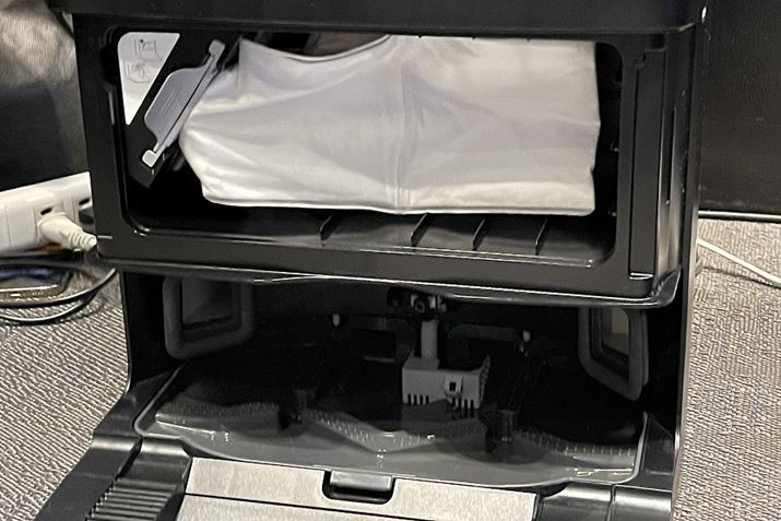 g[㕔ɈړꂽS~WpbNBʒuIɂÂ炻Aǂ21x̍ƂȂ̂ŁAقǎԂłȂ낤