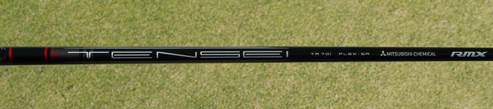 p݌ṽIWiJ[{BȂ肪傫߂ŁAyɐUVtgł