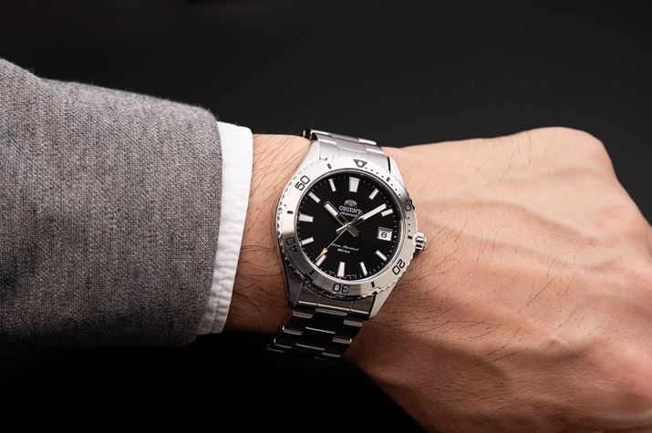 uRN-AC0Q03Svɔ䂵A̍fuRN-AC0Q01Bv͂萸ȕ͋Cł