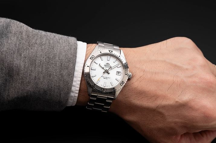 ́uRN-AC0Q03Sv́A茳₩ŐۂɎdグĂ܂