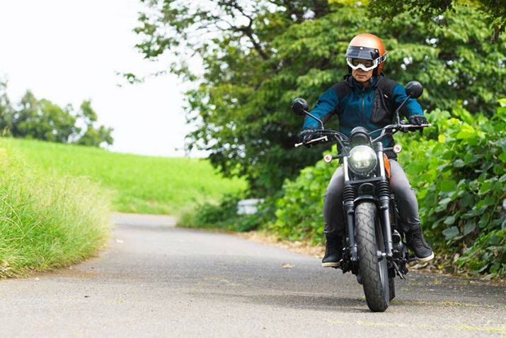 Xa؂Ɋ܂ꂽۂɈ₷̂͂Acɓ̂т藬Ă悤ȃV[łC