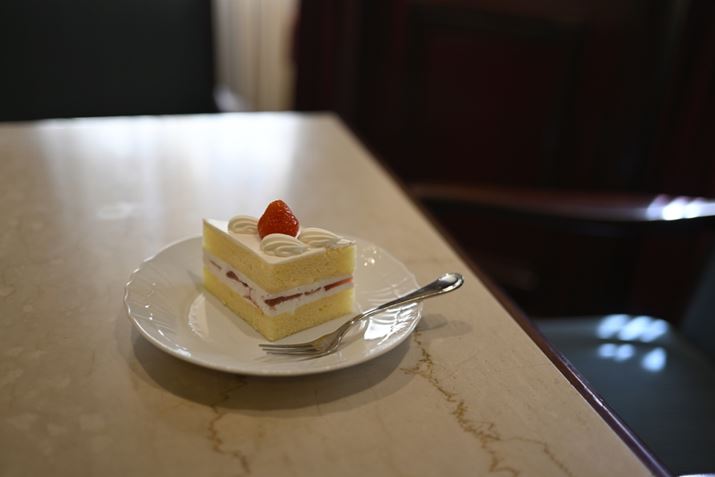 Z fANIKKOR Z 40mm f/2iSEjAF2.8A1/50bAISO140A+0.3EVAzCgoXFI[gAsN`[X^CFX^_[hBeʐ^i6048×4032A10.0MBj