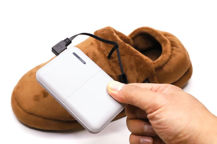 {eł́Auobe[Zbgvɕt5,000mAhoCobe[gpBꂼɐڑ܂