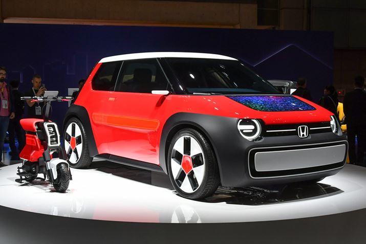 E̎l֎ԂuSUSTAINA-C ConceptvŁA̓֎ԂuPocket Conceptv