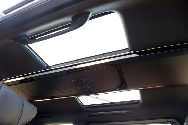 Vɔꂽu[[tVF[hv́AEЕJ邱ƂłāAȂɍ̗v]ɉĂ̂