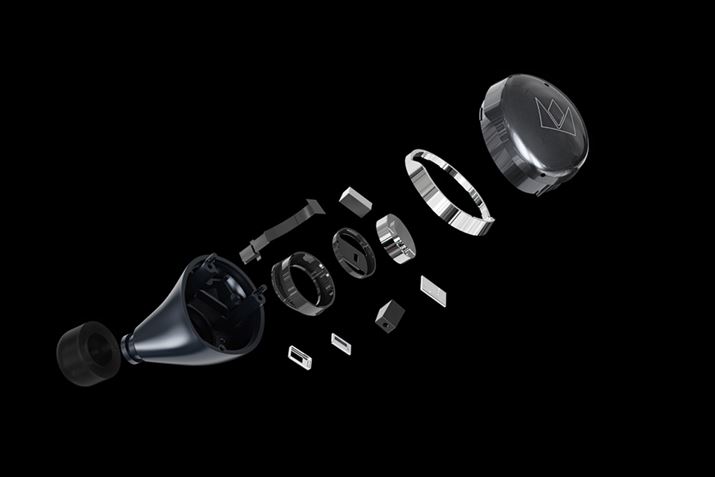 uFALCON MAXṽCz{̂̕}BȂ݂ɁAuFALCON MAXv̍ĐgшSoC̏ƂȂ48kHz܂ł̍ĐɑΉĂƂ̂