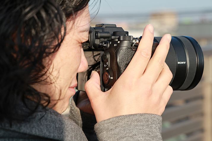 wʃj^[͐^Ȃ܂܂AwłȂƃtH[JXGAɍ킹ĈړAt@C_[mFłdg݂