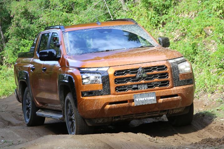 tgɂ̓_uEBbV{[TXyV̗pĂAAbp[A[̎tƂ邱ƂŃXg[NmہBڒnƏSnコĂ