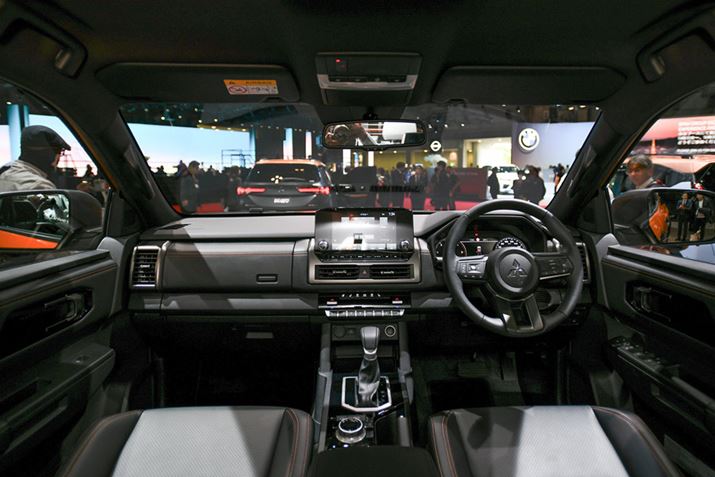 CeÁAAs[𗧂Ă邱ƂŃhAJLď~BV[g|WV́Aqbv|Cg20mmăAC|Cg߂ɐݒ肷邱ƂŁA{lbgȂǂ̌؂肪₷悤ɔzĂ