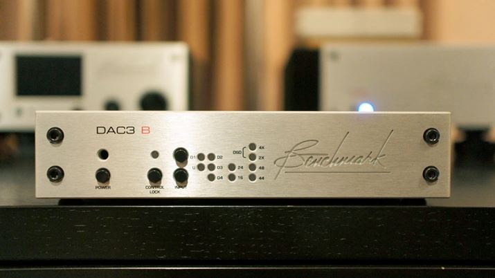 uDAC3 BṽtgplBwACdグ̃A~ɒ荞݂̃S}[NĂ