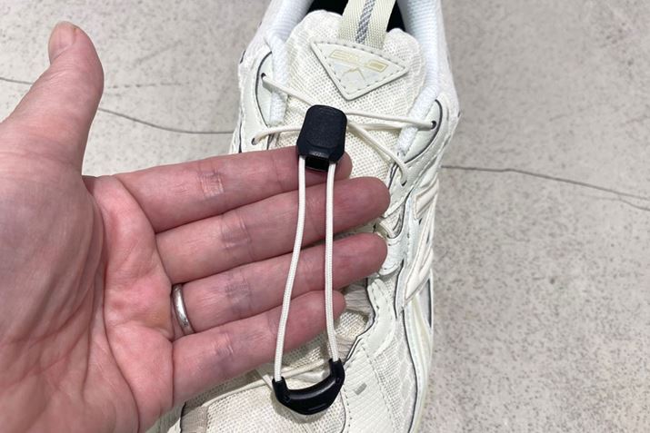 V[[Xɂ̓Xgbp[𑕔ĂAX[YɒEł܂B܂A̎܂𑕒ԂłȒPɃtBbeBOł̂|Cg