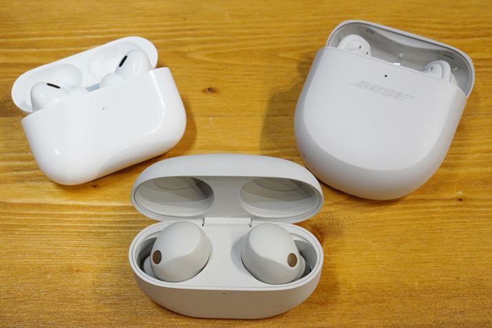 \j[uWF-1000XM5vABoseuQuietComfort Ultra EarbudsvAAbvuAirPods Proi2jvǐ؂łLightningłgpj