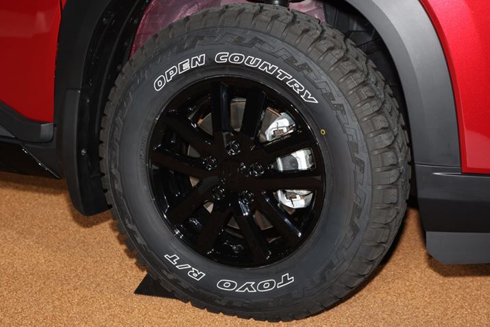 zC[́Az_ANZX̏zC[ƂĂ܂܂ȎԎŔ̔ĂĂ̗̂pAxiubNɂăubNɃR[fBl[gĂ