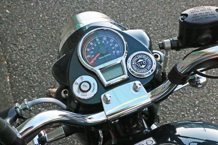 [^[̓CgP[Xɖߍ܂ꂽfUCB^R[^[͂ȂAXs[h[^[̂