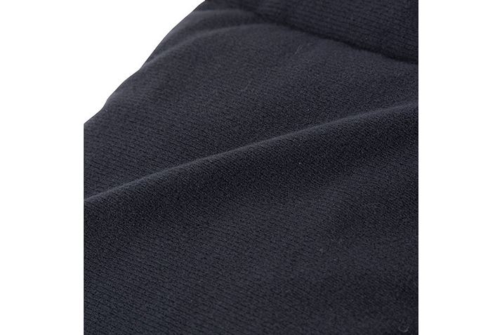 ɐG镔ɂ́A炩ȋNт̃|GXefނ̗pBG肪悭ۉ