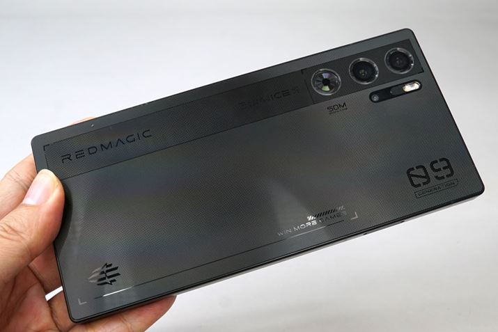 Q[~OX}z͔hȃfUĈ̂A{@͐FgȂfUC̗pBlgĂâȂfUCƌ悤