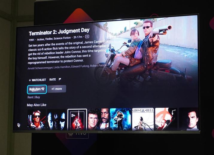 fƁAzMĂvbgtH[2\܂BIƃ_CNgɁizMvbgtH[ɈړjRecĐł܂