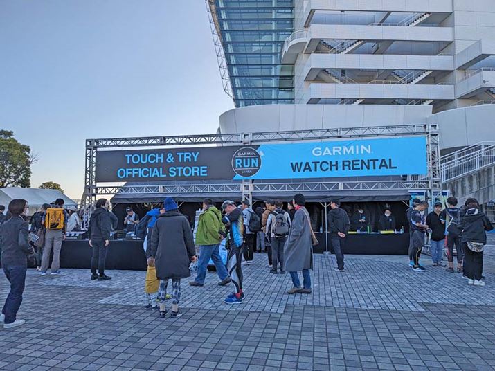 K[~̃u[Xł̓X}[gEHb`^āAɎQ邱Ƃł܂