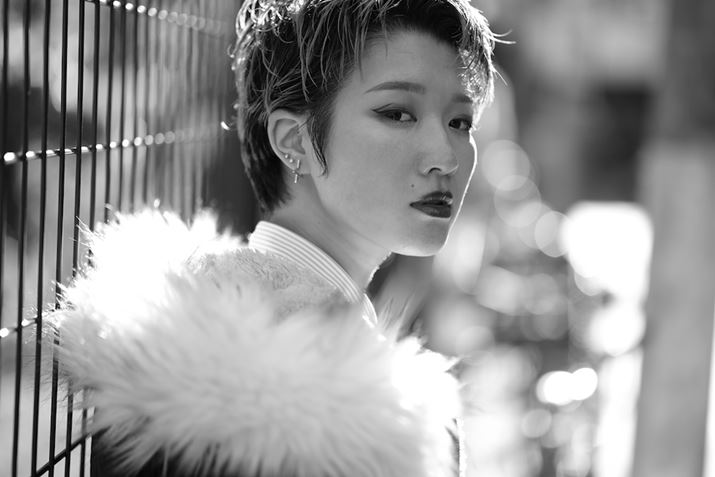 tgA炩g[Ŕ̎ČX-T5AXF56mmF1.2 R WRA56mmi35mmZ85mmjAiDAEAF1.2A1/1250bA+1EVAISO125AtBV~[VFmNBeʐ^i7728×5152A10.2MBj