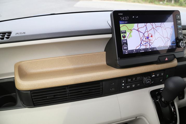 uN-BOXv̏ȑOCplɂ́ARN̂悤Ȃʂ芴̂g[Ă