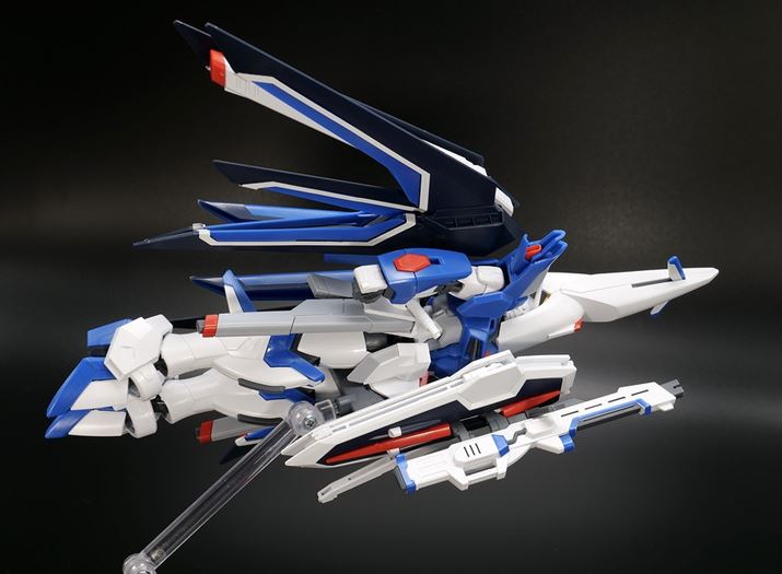 ɁuV[hu[vƁuGlM[r[CtvڑB3mmX^hɑΉWCgp[ctAMA`ԂłēWł܂