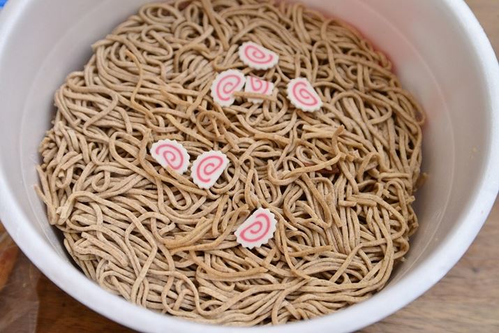 ق́uǂ񕺉qvJbvΓĺAgˁB̏ɂꂽiǵAǂR~JȈۂł