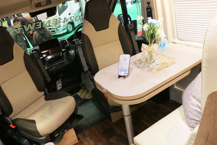 ^]ȂƏȂɂ͉]@\𑕔BrOXy[Ẍ֎qƂĊpł