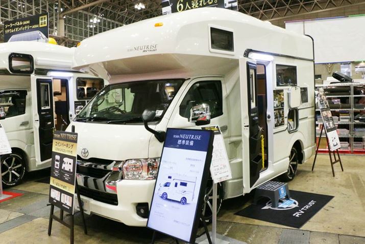 i͕Wf14,300,000~ŁAirQ[VȂǂ𑕔Wԗ14,898,400~