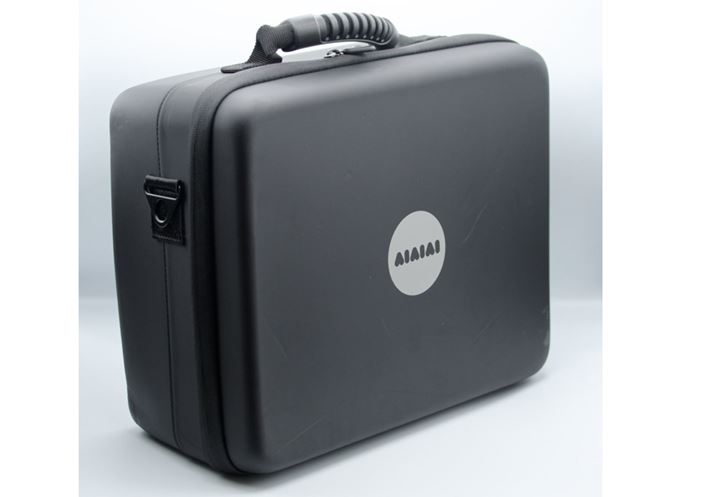 ʔŐp̃L[P[Xpӂ܂B̂قAfXNgbvŎgpۂɖ{̂̉ɕ~AC\[VpbhiCV[^[jA{̕ی̂߂̃VRop[P[XCAbv܂