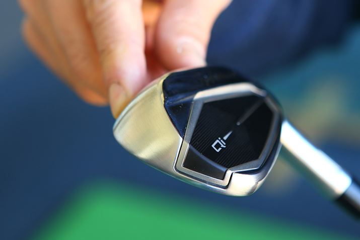 wbh̍ʒuɂ钆̃t^̕y|}[fނŎdグ邱ƂŁA݌v̎Rx荂߂ĂuLbvobNfUCvBԎʐ݌vɂǍʂ萶ĂƊ܂