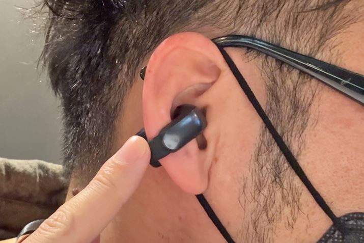 uBose Ultra Open Earbudsv𑕒ƂB̉͂ނ悤Ȍ`ɂȂ