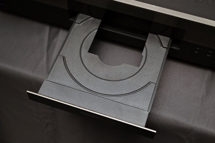 Ultra HDu[CSACD܂ōĐ\ȃ\j[fBXNhCuJ̗p