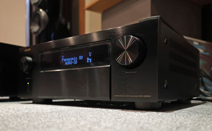 D&Mz[fBOX̎ɂāAuAVC-X6800HvƁuAVC-X8500Hv̔r{BXs[J[Bowers&Wilkinśu800D4vV[Y𒆐SƂu7.2.4vchVXe