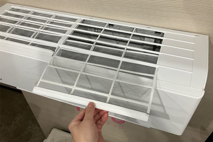 zȒ|ȂǒIȂꂪKvȃtB^[łAGAR{̂̏㕔ɐݒu邱ƂŁAOʃplJɊȒPɎOđ|ł\ƂȂĂ܂