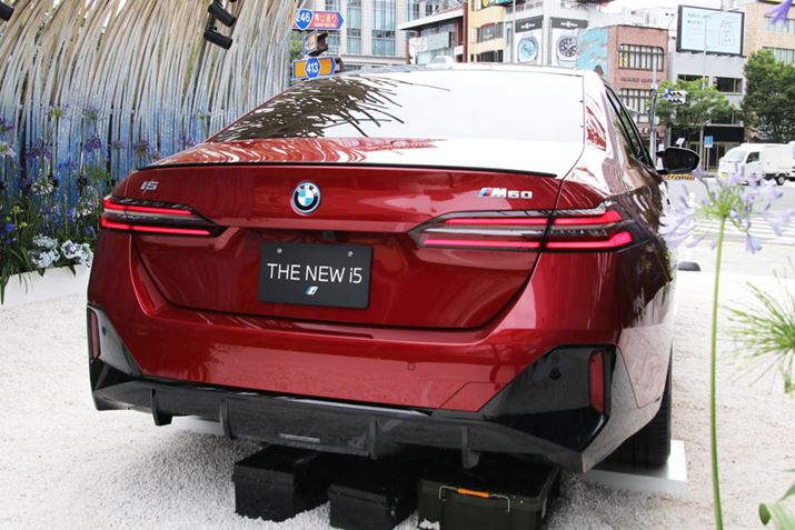 VɓdCԂV^u5V[Yv́AÏlAKɌB܂ɁABMŴ̂̕\N}