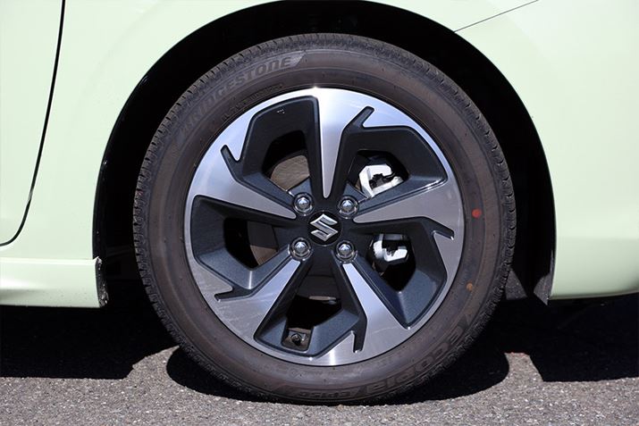 nCubhԂɂ͋͐\ӎ`œKAZ^[܂łۂɎcfUC16C`A~zC[WBuHYBRID MZvł͐؍HubNh{ĂB^CTCY185/55R16