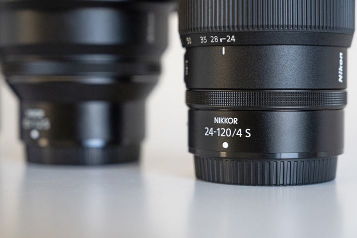 uNIKKOR Z 24-120mm f/4 Sv́AuZ}EgVXev̔ėpY[ƂĕKg1{ƌ܂