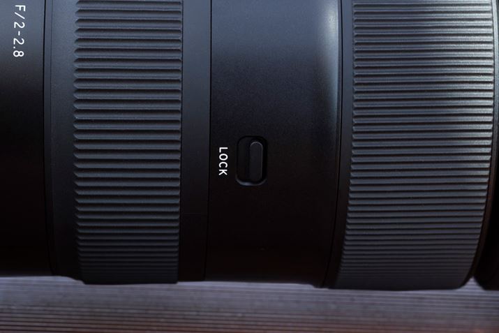 ɃYJôh߂̃bNXCb`͉EʂɁBǂ̃{^/XCb`wő삵₷ʒuɂA쓮ɂ݌vɂȂĂ̂DĂ܂