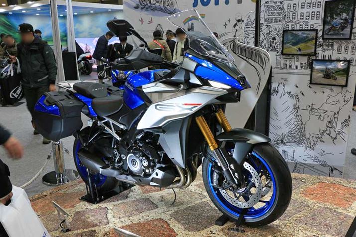 uGSX-S1000GXṽ[J[]i1,991,000~iōjBc[OC_[ɂƂĂ͋CɂȂ鑶݂낤