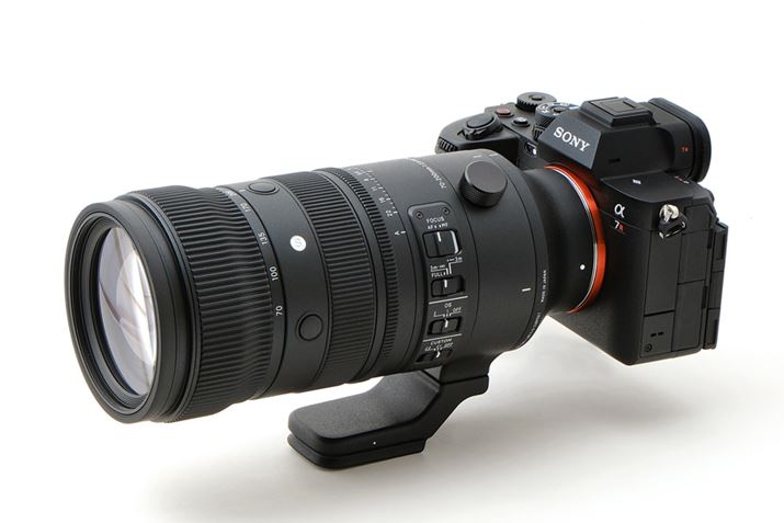 VO}u70-200mm F2.8 DG DN OSvƁA\j[u7R Vv̑gݍ킹Bd̂鍕YȂƂ낪ۓI